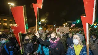 Proteste gegen Abtreibungsrecht - Zusammenstöße in Warschau | AFP