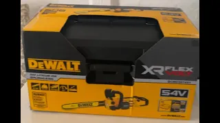 DeWALT DCMCS574X1 electric chainsaw kit UNBOXING!!