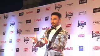 Hottie Ranveer Singh Attends Filmfare Awards 2016