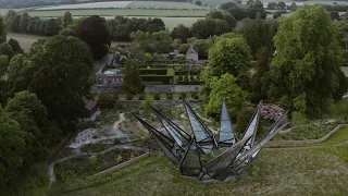 Video captures Heatherwick Studio's jewel-like Glasshouse unfolding