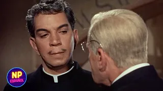 El Padre Sebastián Llega Al Pueblo | El Padrecito (1964) | Now Español