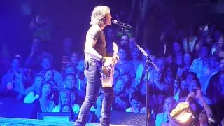 KEITH URBAN - RAINING ON SUNDAY - MELBOURNE 2 FEB 2013