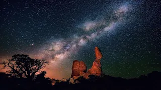 Milky Way Time Lapse - Lose Yourself In The Night Sky