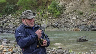 Fly-fishingrecord Golden Mahseer on The Ramganga River, India