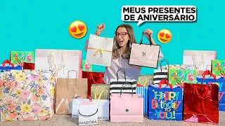 ABRINDO OS PRESENTES QUE GANHEI NA MINHA FESTA DE 18 ANOS