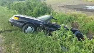 Classic SAAB 900 Convertible Down!