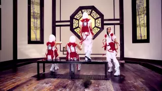 2NE1   CLAP YOUR HANDS 박수쳐 M V   YouTubevia torchbrowser com