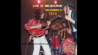 AC / DC - 05 - Baby, please don't go (Melbourne - 1974)