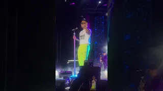 Amor genuino - Ozuna LIVE