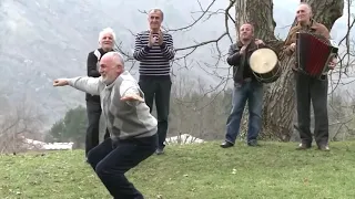 Old Georgians Men dancing to Meshuggah "Stengah" moshpit