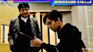 #димаш 迪玛希Dimash play Dombra "Alkisa" for idol Jackie Chan 2017【Sub】#DombraDay