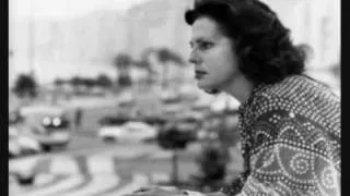 AMÁLIA RODRIGUES - "ALFAMA"