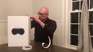 Apple Vision Pro VR Goggles Unboxing