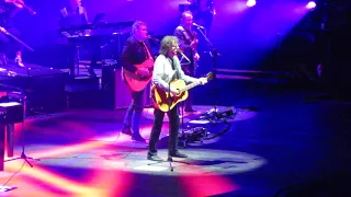 Jeff Lynne's ELO@Wells Fargo Center Philadelphia 8-24-18 - Sweet Talkin' Woman (14) MVI_1439