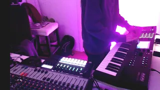 NEW MASSIVE DEEP TRANCE JAM! -LIVE WITH AKAI KEY 61 AND ROLAND MC 707,  DAWLESS /NO COMPUTER