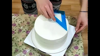 Как выровнять торт подручными средствами