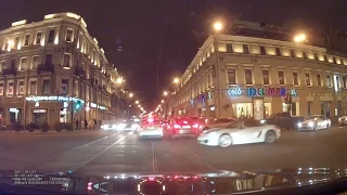 Девушка разбила Porsche на Невском! / Porsche Boxster vs Hyundai Solaris CRASH