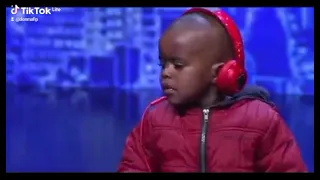 Watch how a baby DJ's performance got people gaga in SA's show.