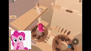 Pinkie pie plays Boba Tower! (roblox)