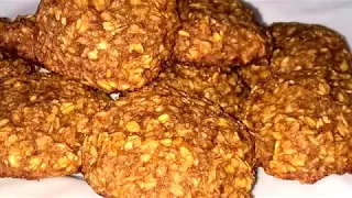 Cookies made of oatmeal and banana. Oatmeal cookies are dietary. Dietary desserts