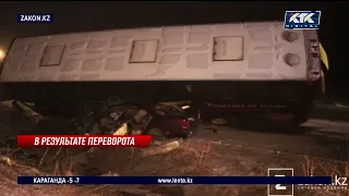 Автобус упал на легковушку в Алматинской области: три человека погибли