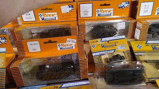 HO Scale Tanks by Roco Minitanks!