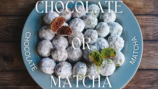 Snowball cookies with matcha green tea and chocolate