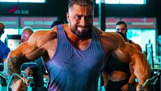 Chris Bumstead - CHASING THE PERFECT BODY - Classic Physique Motivation