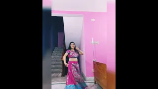 Aaja Nachle dance video