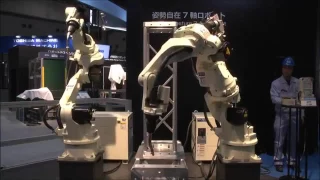 COMPARISON BETWEEN 6 AND 7 AXIS ROBOT ARM