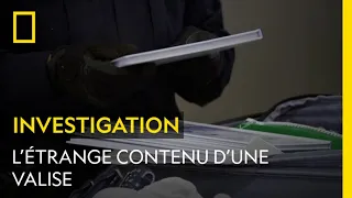 Quel est le lien entre ces manuels pour magnétoscopes et un passeur de drogue ?