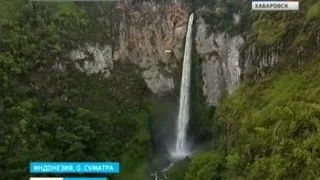 Вести-Хабаровск. Прыжок с самого высокого водопада Индонезии