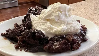 Chocolate Lava Cake! ‘Chocolate Heaven’ y’all… in my crockpot ! (quick, easy recipe ❤️❤️❤️❤️❤️)