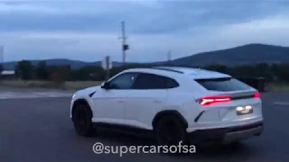 Lamborghini Urus ACCELERATION,BRUTAL SOUND!