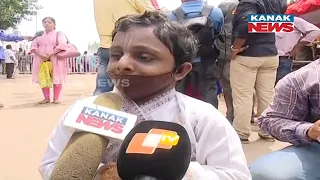 Devotee From Cuttack Reaches Gundicha Temple To Seek Blessing Of Lord Jagannath | Sings Bhajan