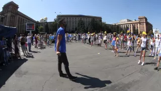 В Днепропетровске подготовили танцевальный флешмоб ко Дню Независимости Украины