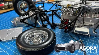 Build the 1:8 Scale Stirling Moss 1955 Mercedes W196R - Pack 5 - Stages 14-26