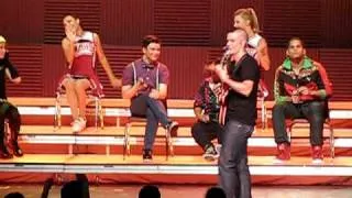 Glee Live - NYC 5/28 - New Directions - Sweet Caroline