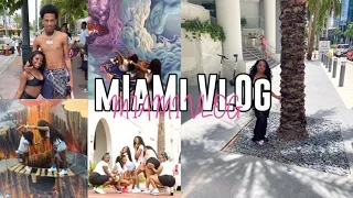 LIT MIAMI VLOG🌴😛|Museum Of Illusions, Bacon B!tch, Met You-Tubers + More!