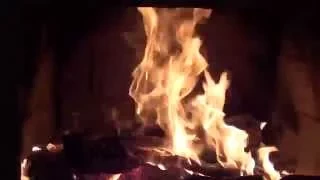 Горящий камин под музыку 2. Burning fireplace with the music 2.