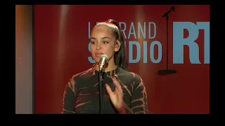 Jorja Smith - Don't Watch Me Cry (Live) - Le Grand Studio RTL