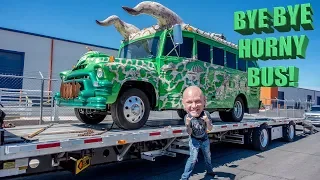 HORNY MIKE SELLS THE HORNY BUS!!