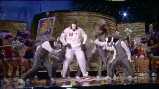 Shaq dances with Jabbawockeez at All Star