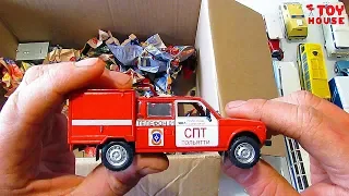 Box with scale models! about cars