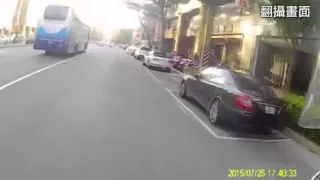 Instant justice for scooter thief in Taiwan