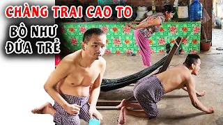 Chàng trai cao to thích mặc đồ phụ nữ 31 năm bò như đứa trẻ sống nơi hoang vắng