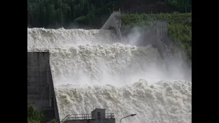 сброс воды на Саяно-шушенской ГЭС 24.06 2021