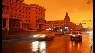 Crazy! Sky Turns Bright Red Before Raining Mud In China