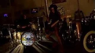 Psychopunch - No One Really Knows (Official Video)