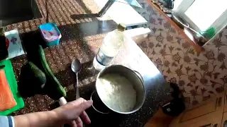 Роллы, суши дома, как приготовить, чтобы рис не прилипал к рукам